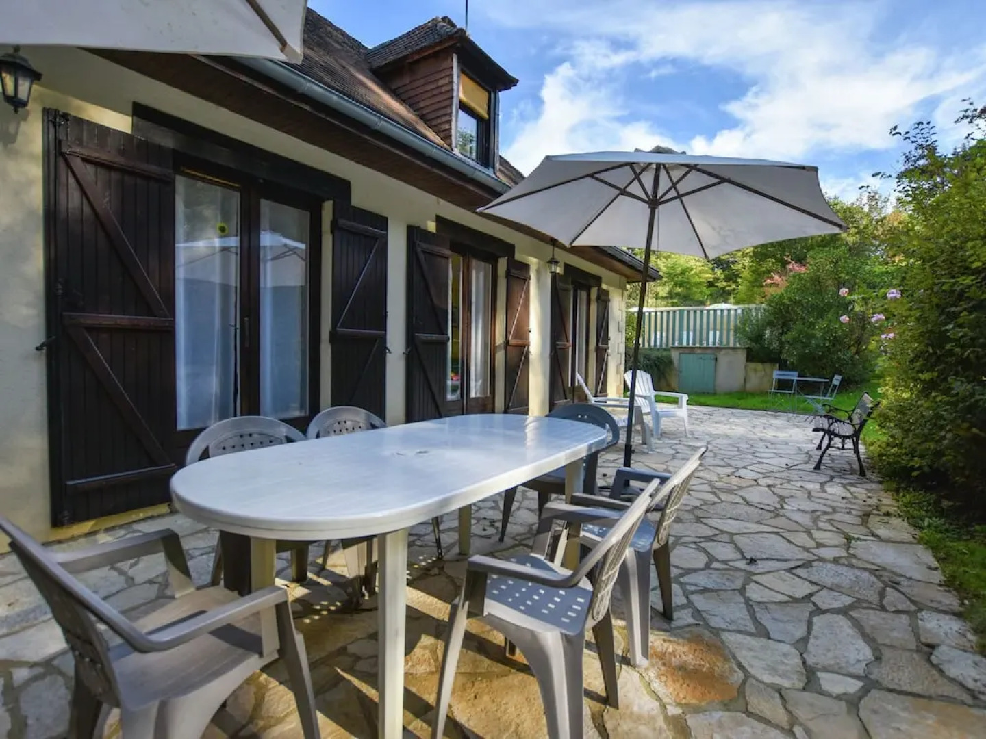 Spacious Holiday Home With Private Swimming Pool in Vitrac