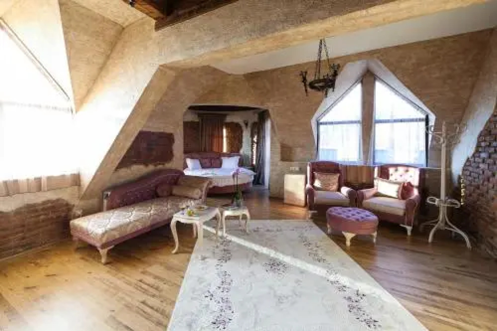 Royal Valentina Castle