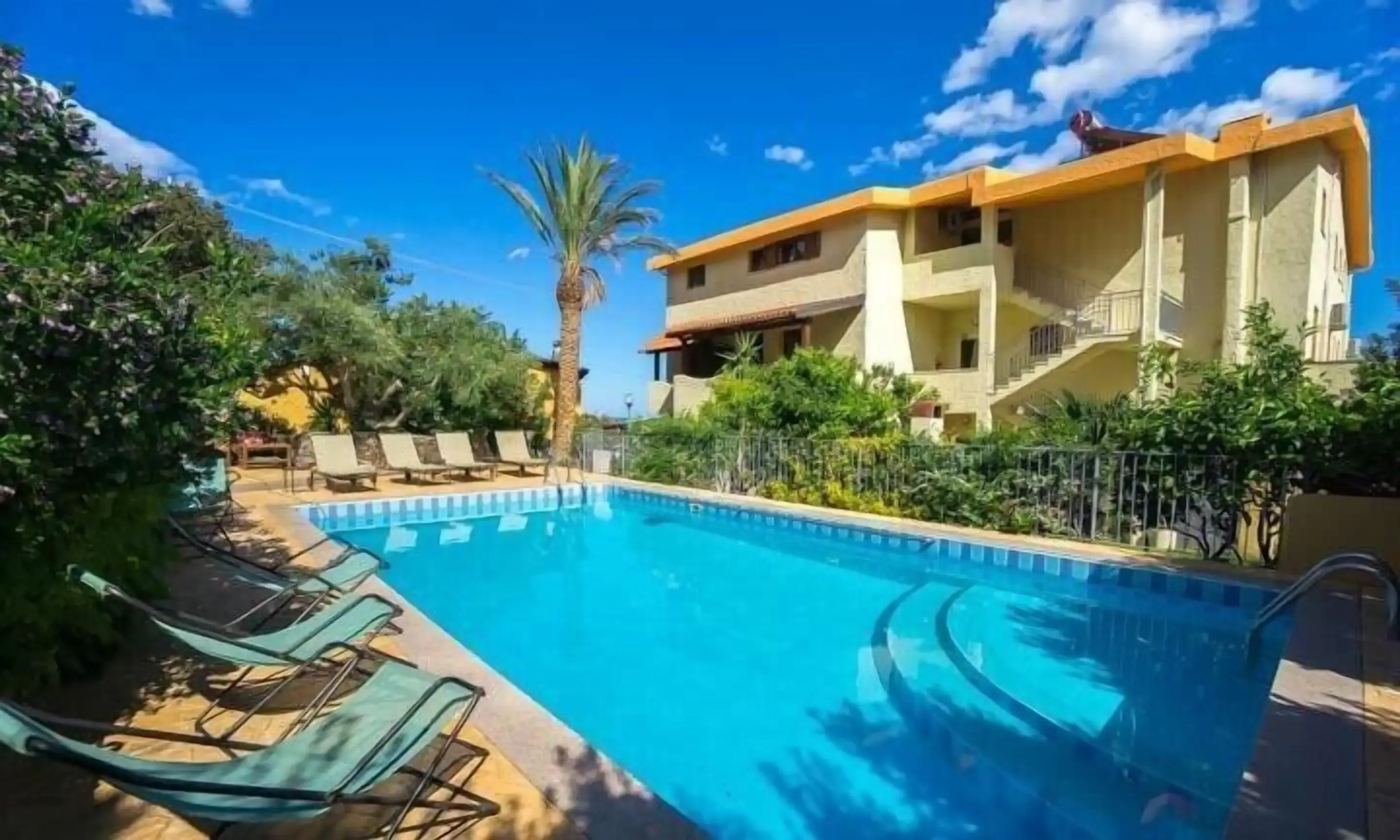 Hotel La Playa