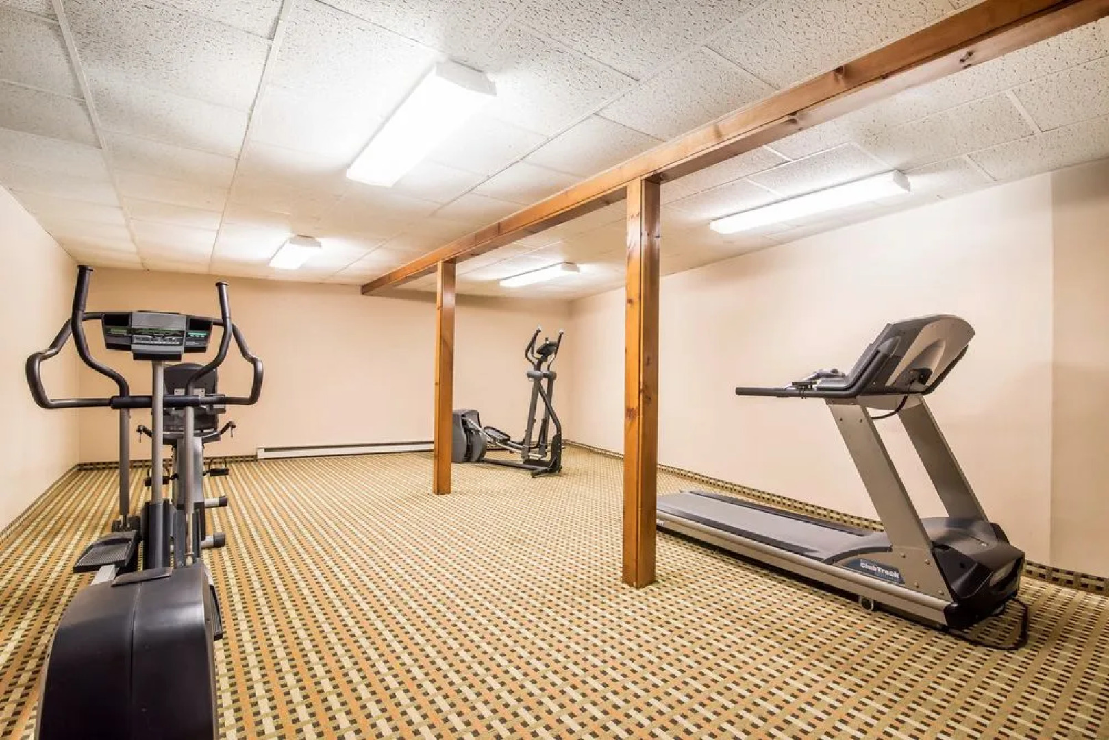 Econo Lodge Inn & Suites Lincoln