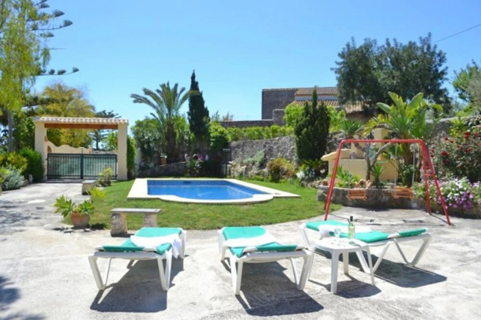 Villa - 3 Bedrooms with Pool - 104988