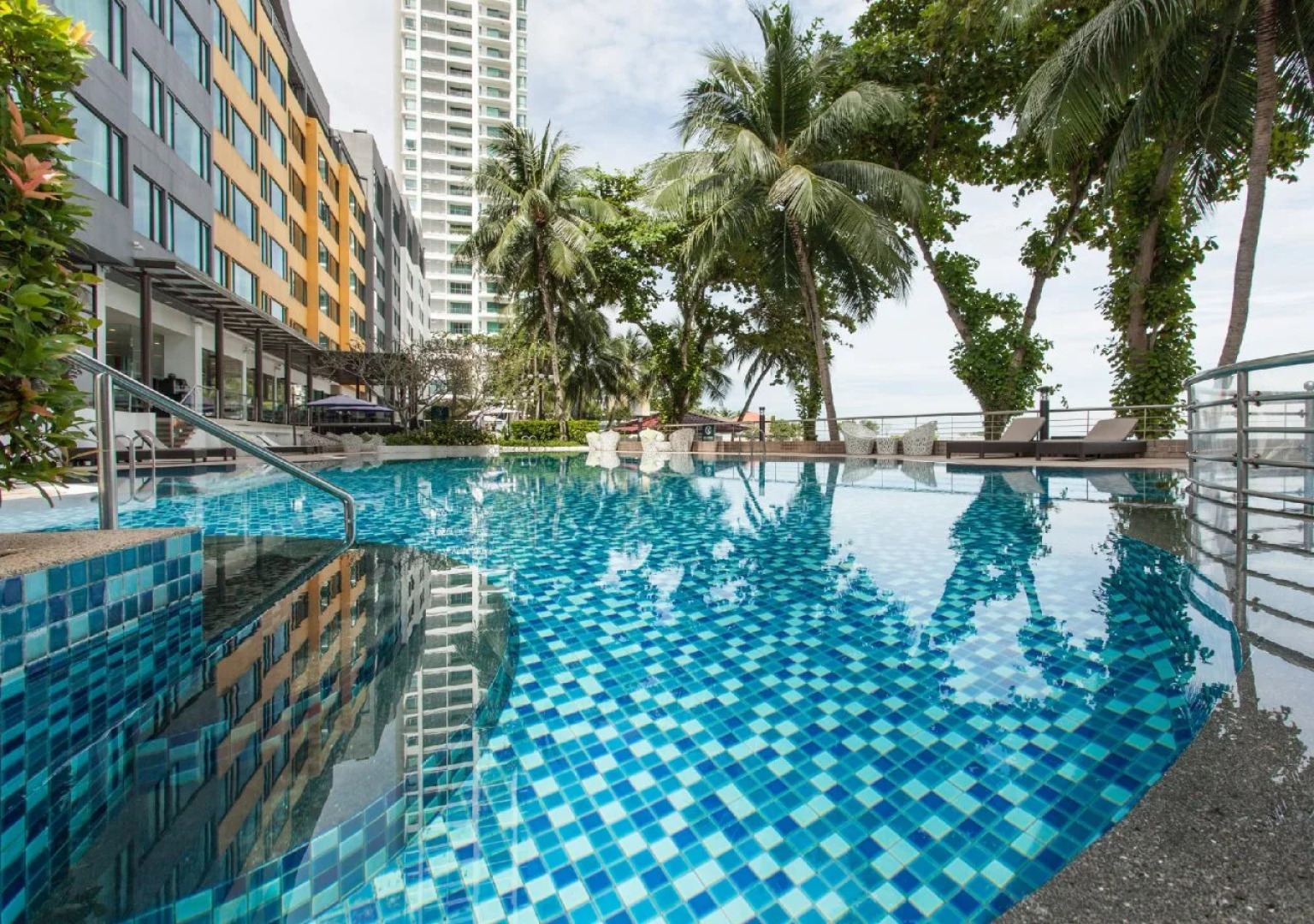 Mercure Penang Beach