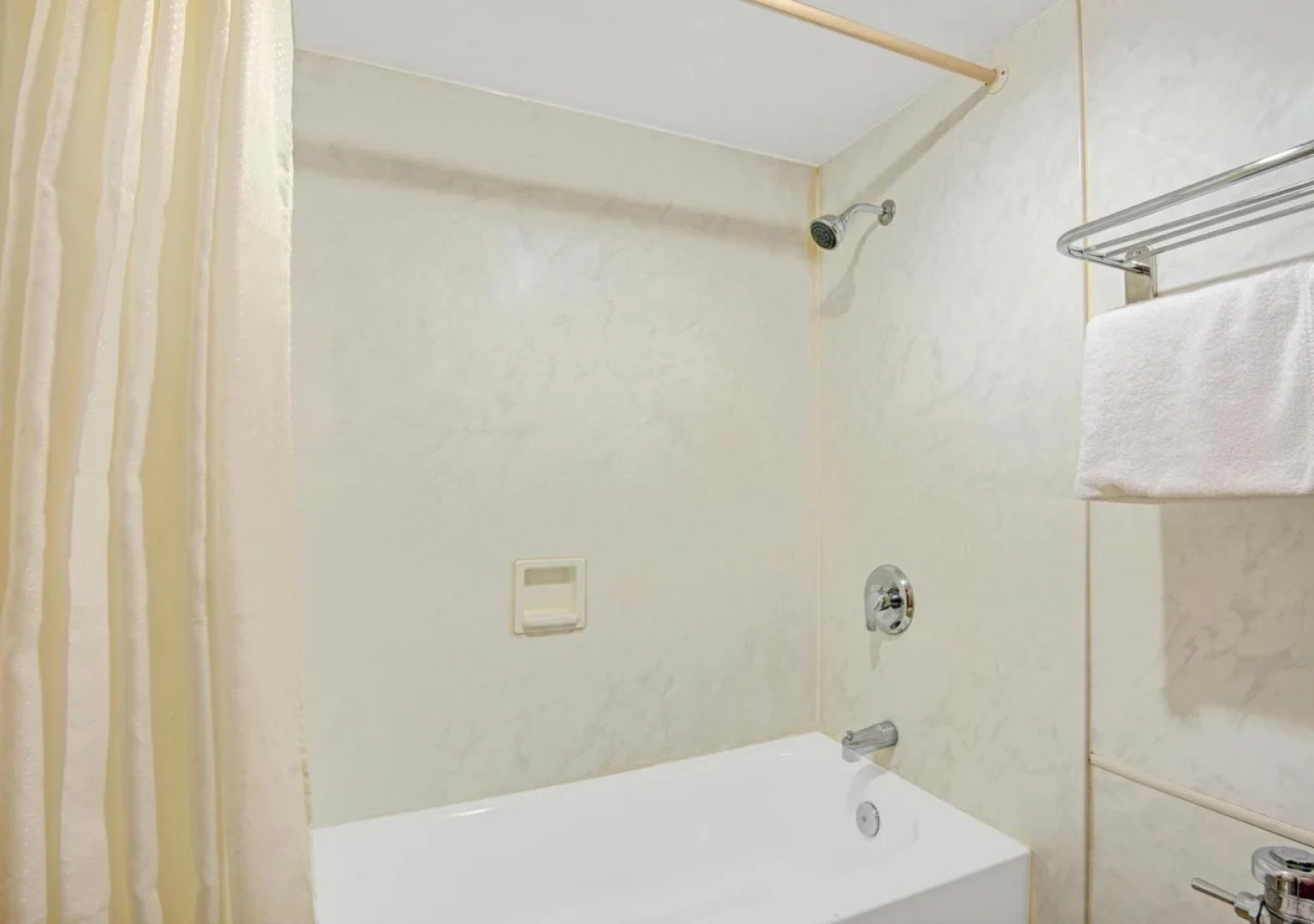 Knights Inn Wheeling