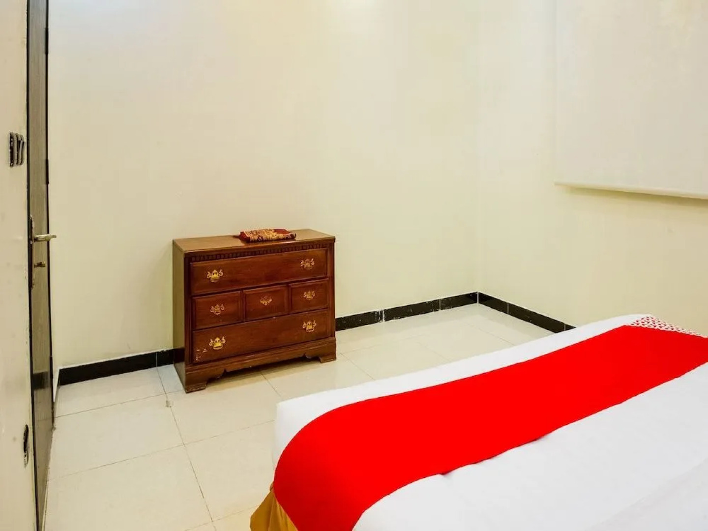 OYO 488 Nomas Plaza Of Housing Units