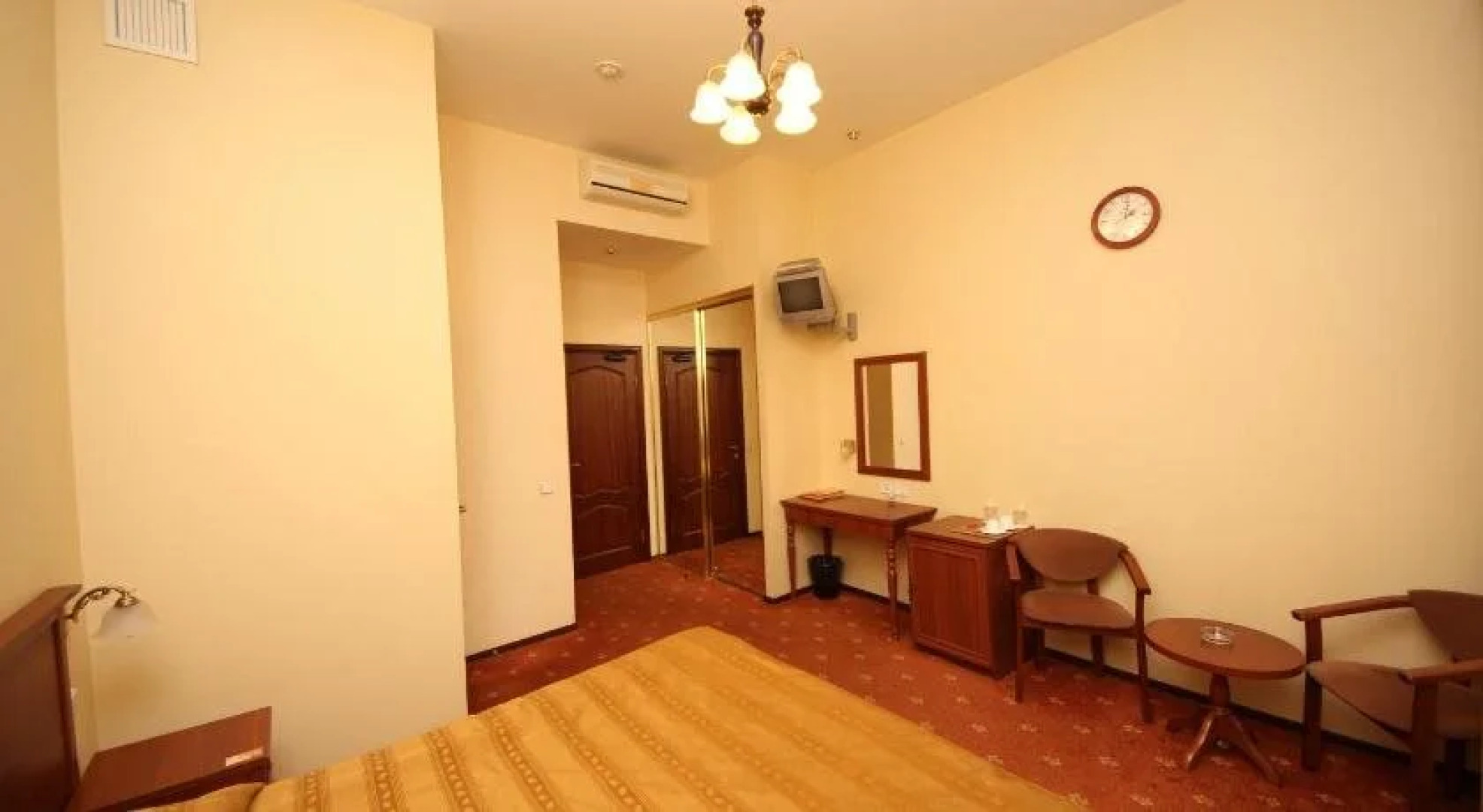 Невский двор