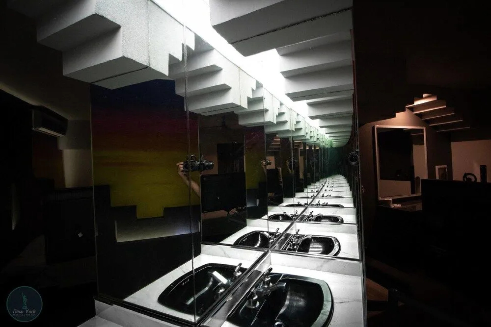 New York Hotel - Motel