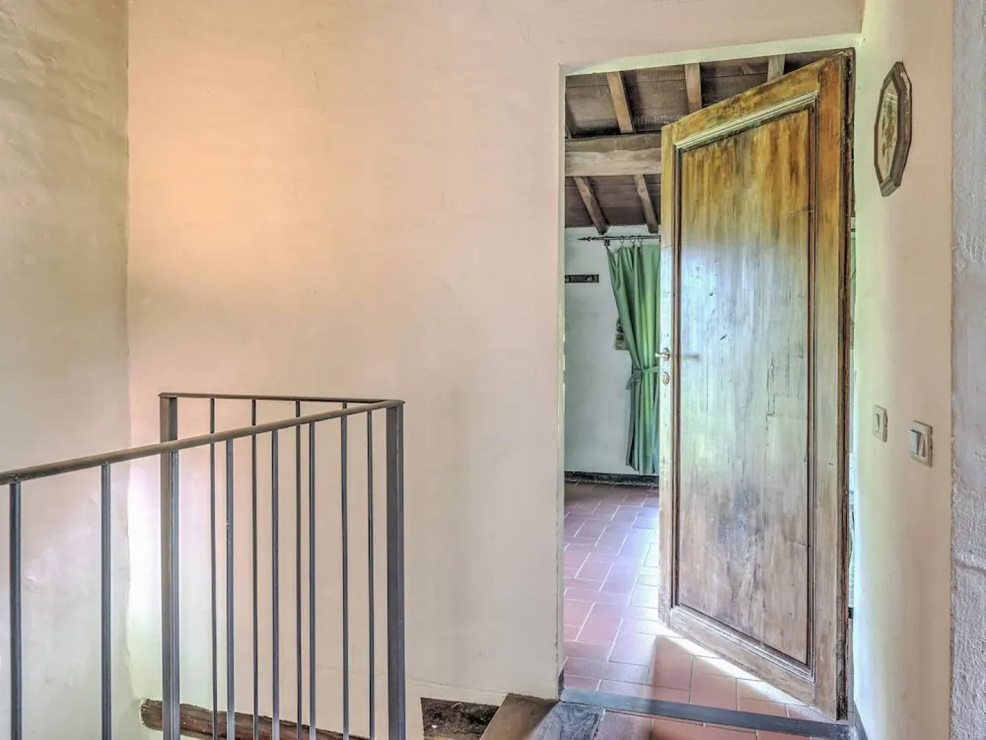 Attractive Farmhouse in Tuscany With Swimming Pool