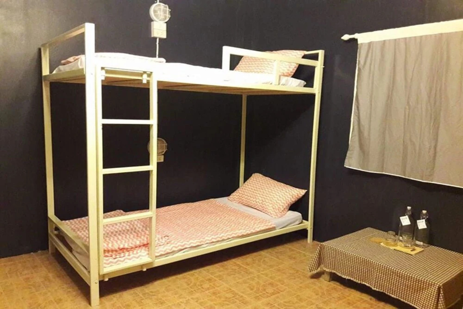 Carrot On The Moon Hostel