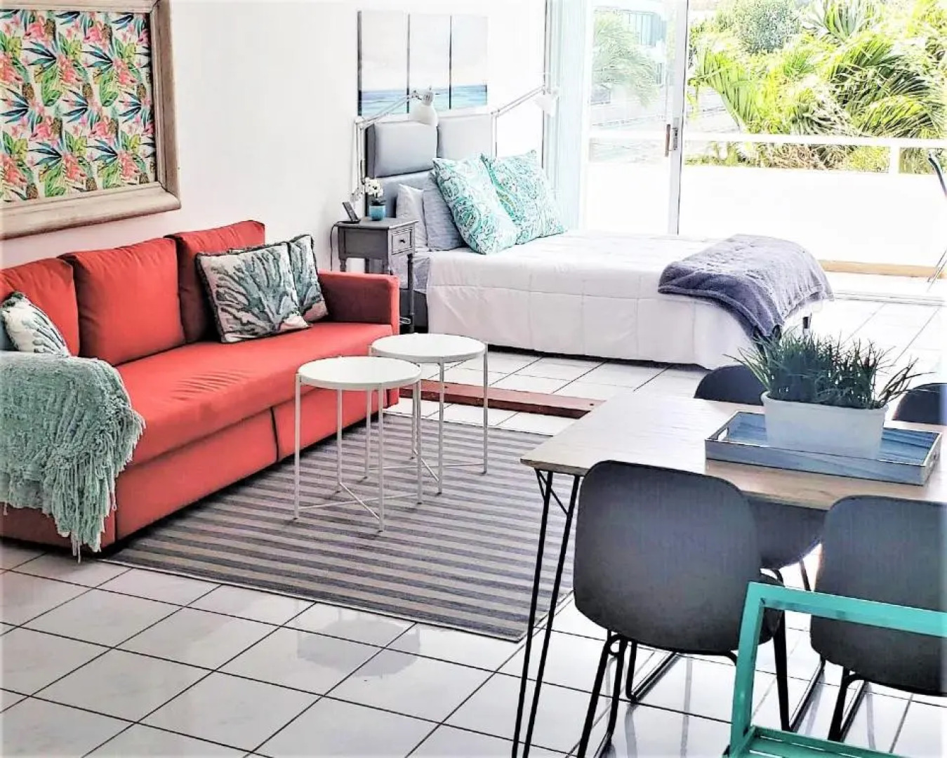 KASA Ritz at the Lagoon large studio 1 BLOCK TO BEACH at La Concha