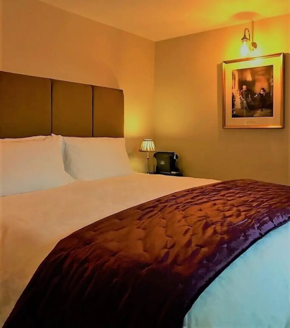 The Kirkstyle Inn & Rooms