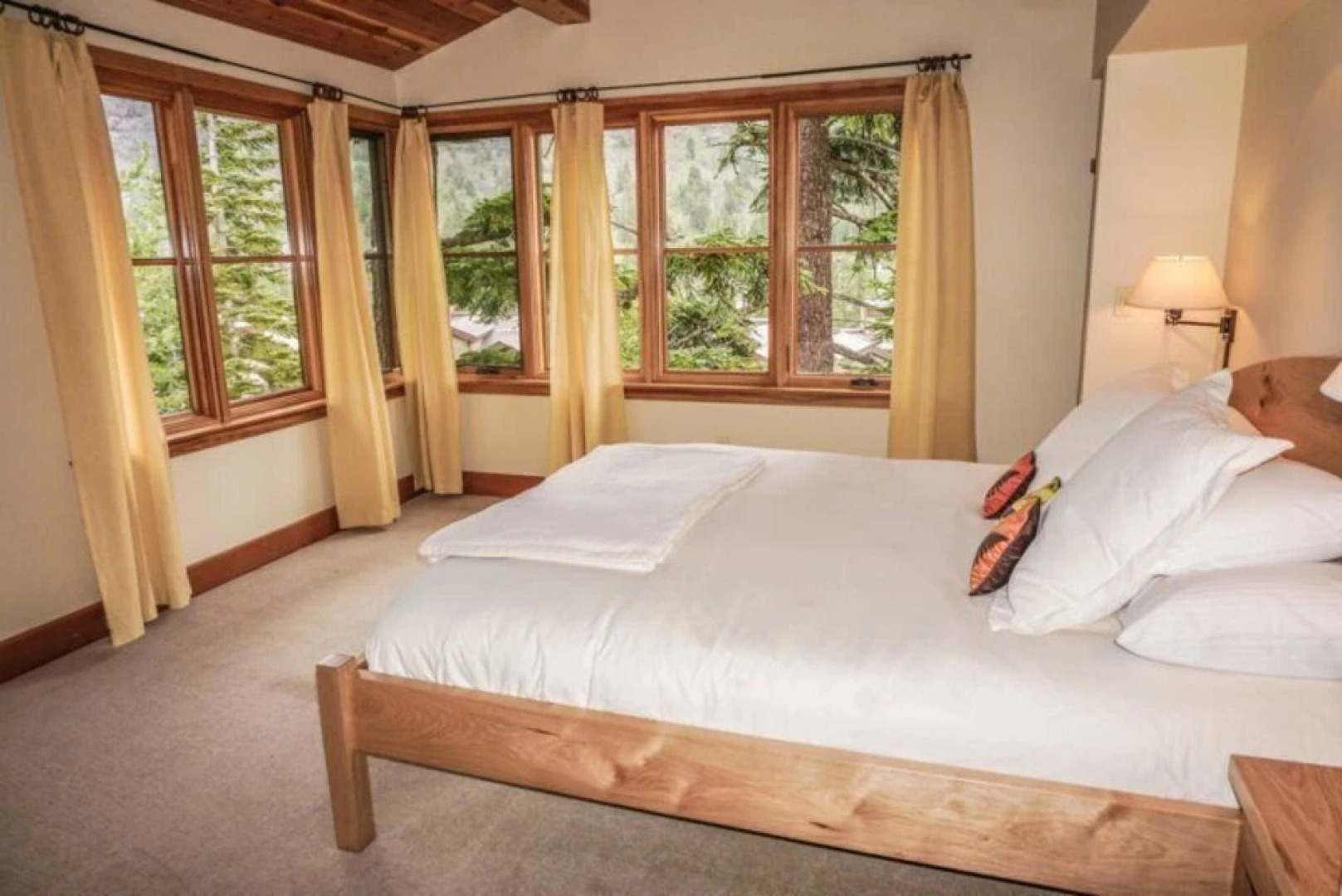 Palisades at Kirkwood Ski in out Luxury Home by RedAwning