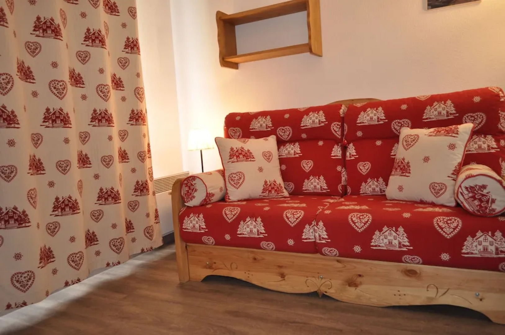 Appt 3 étoiles-Skis aux pieds-Piscine