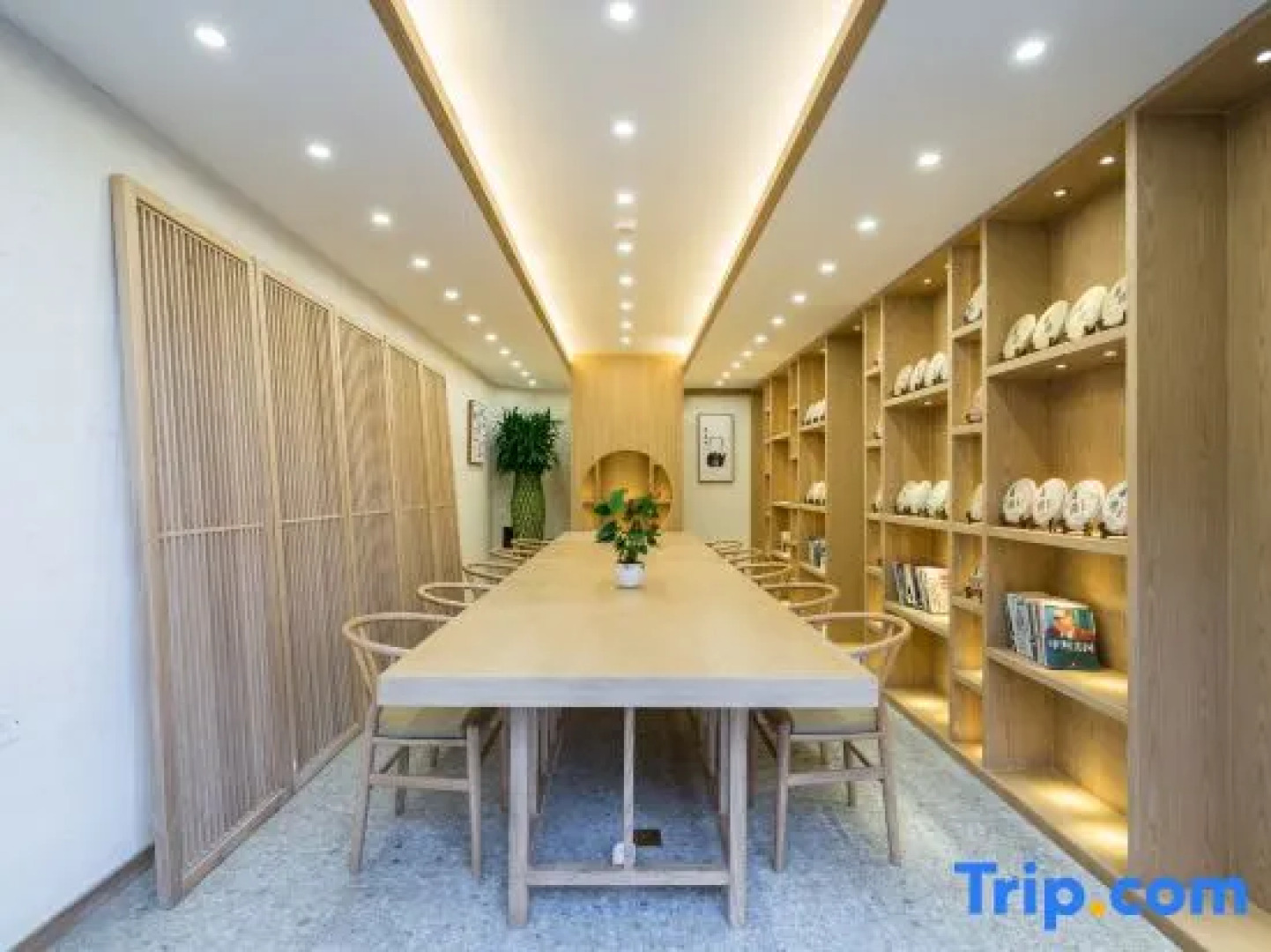 Wuhua Yisu Shucan Manor