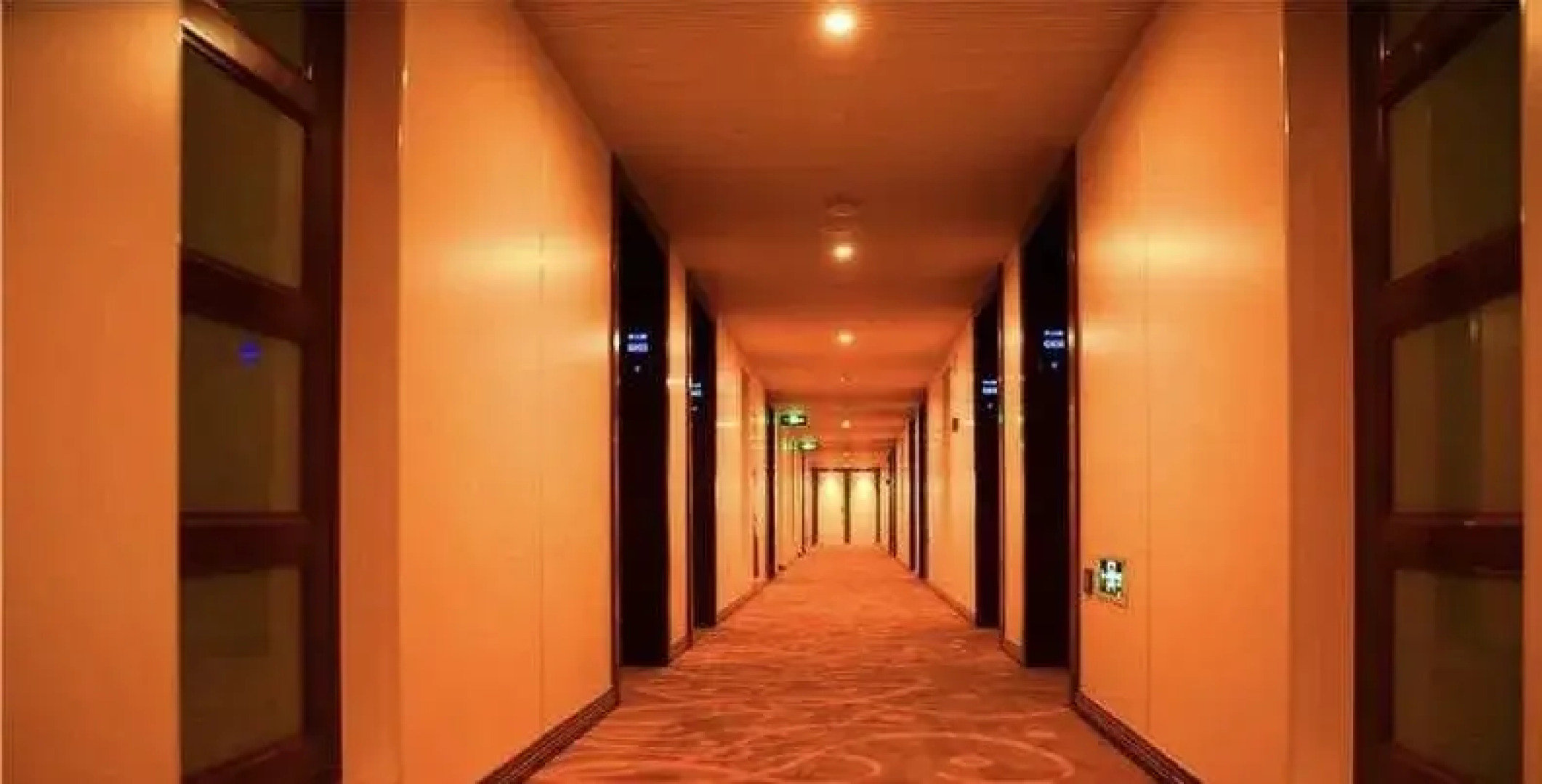 Moon&Bay Theme Hotel