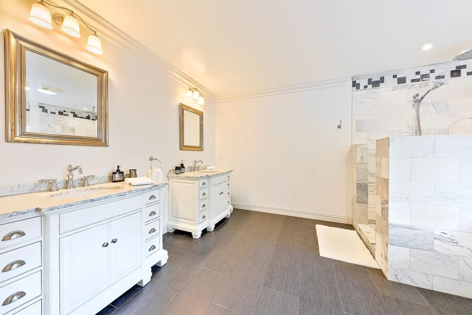 5BDRM Villa Via Mil Cumbres