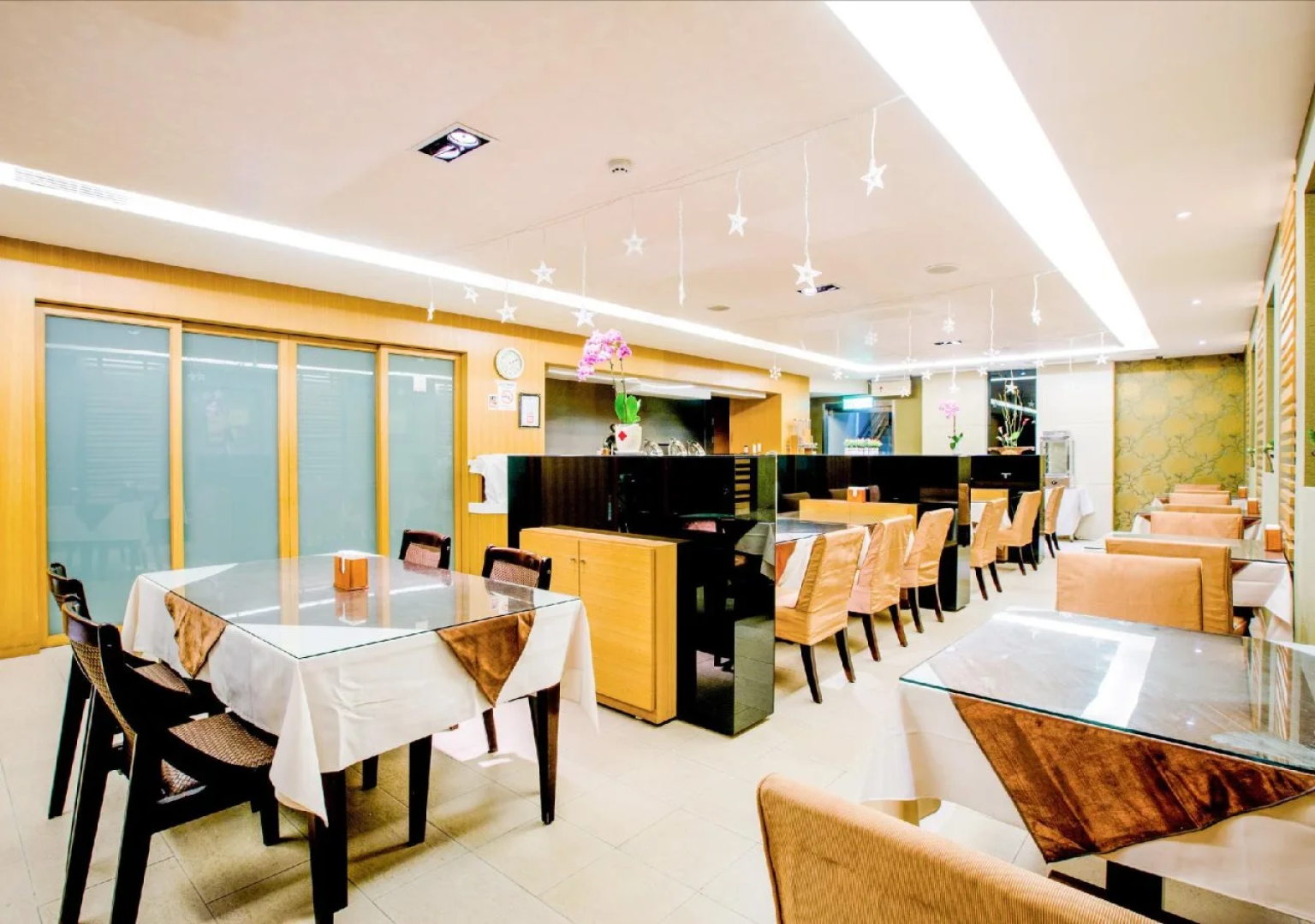 Norway Forest Tamsui Motel