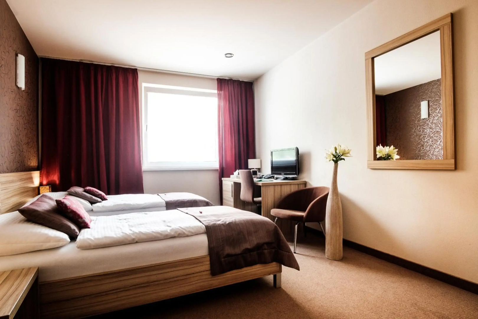 Hotel Deluxe