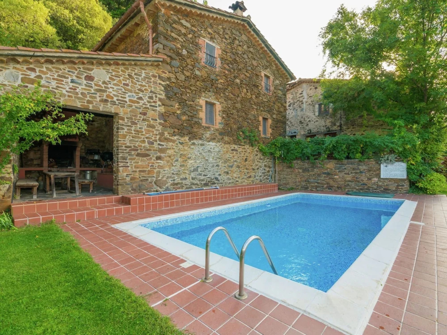 Picturesque Cottage in Montseny With Swimming Pool