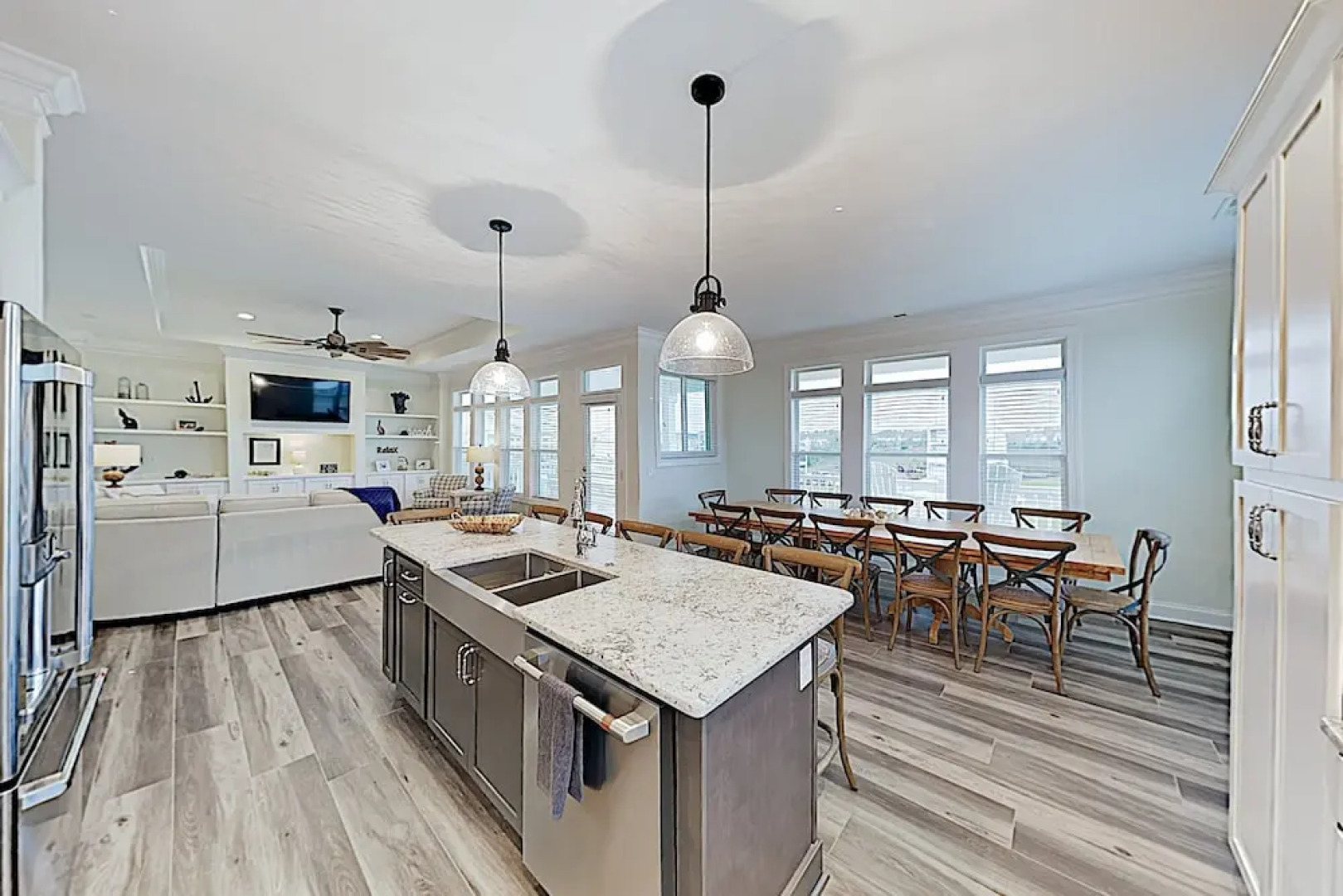 New Oceanside W/ Private Pool & Elevator 7 Bedroom Home