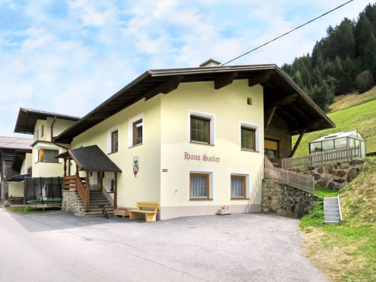 Apart Mountain-feeling