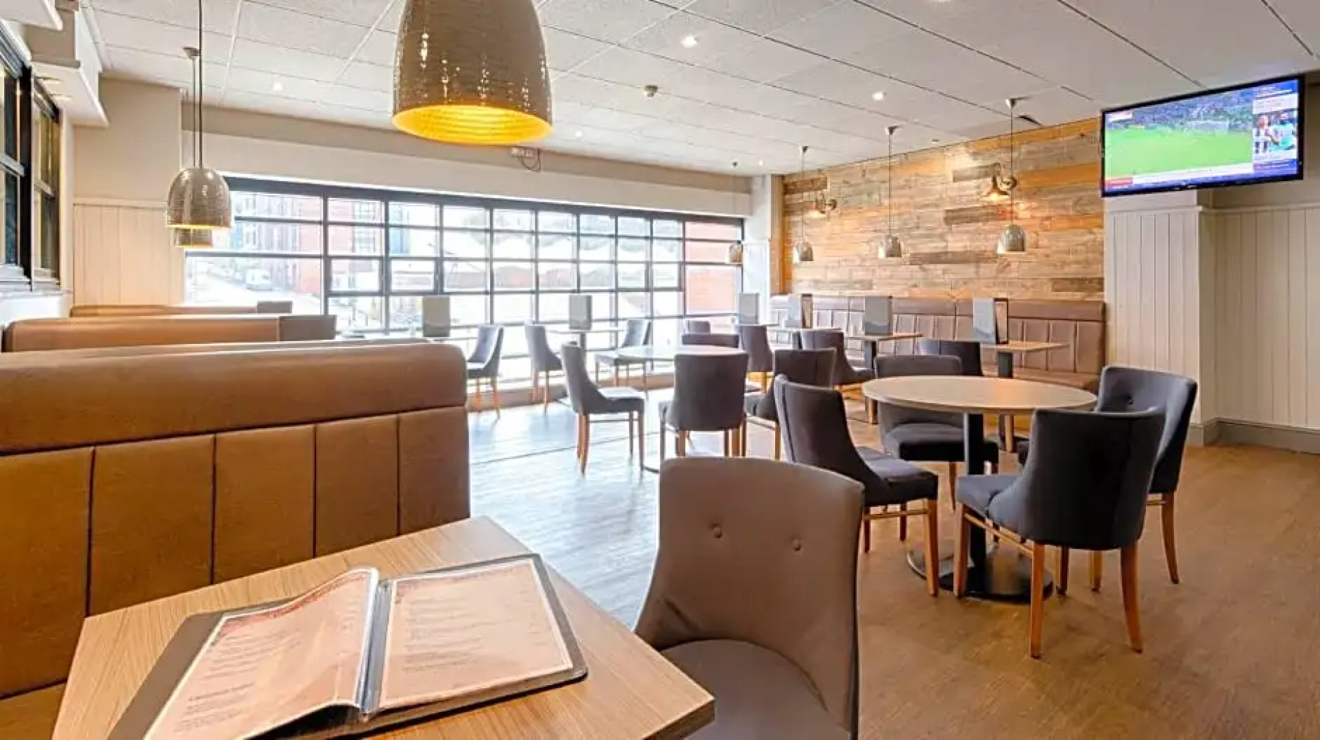 Hobsons at Castlefield Guesthouse