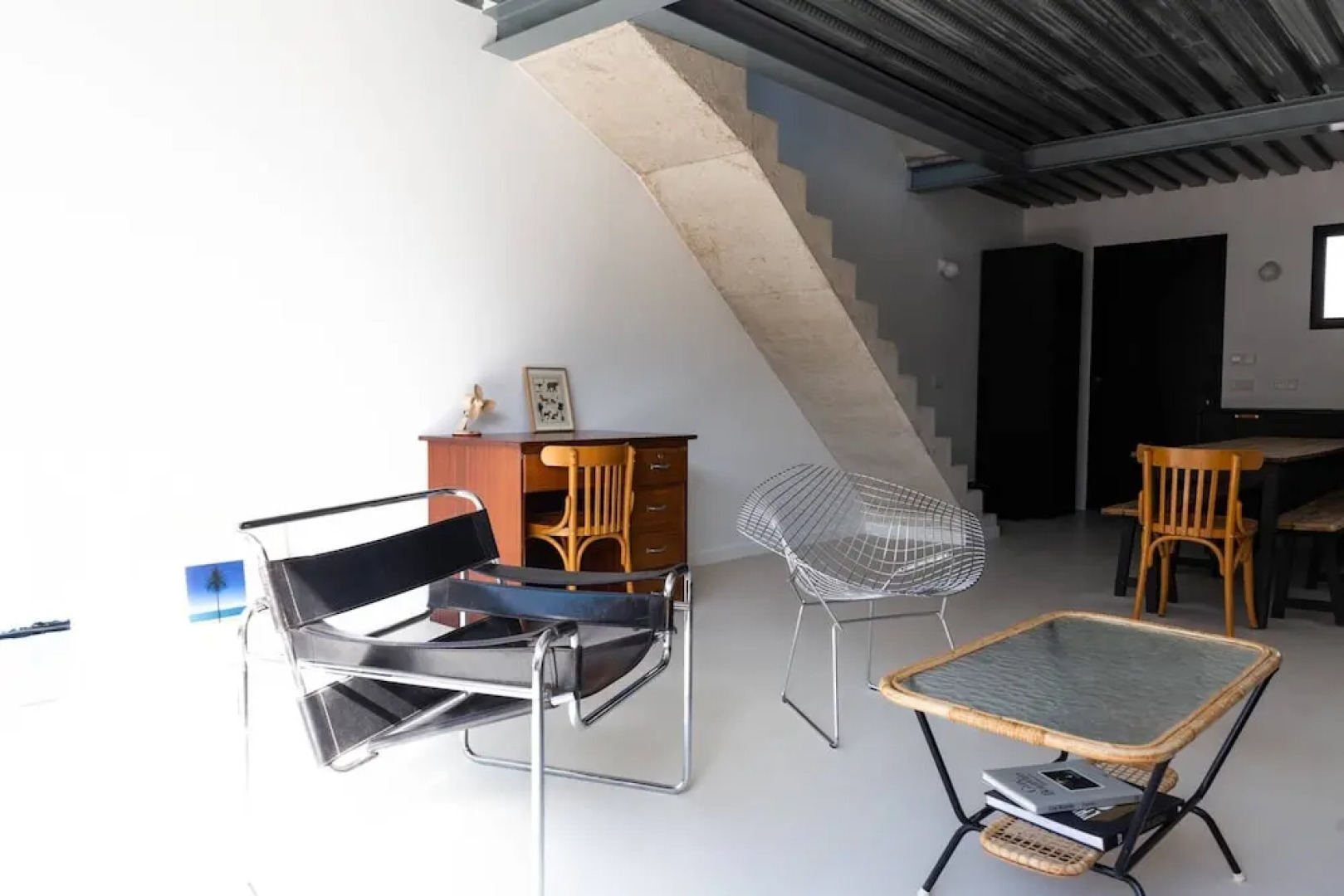 Loft With 4 Bedrooms, Terrace, Very Close to Paris