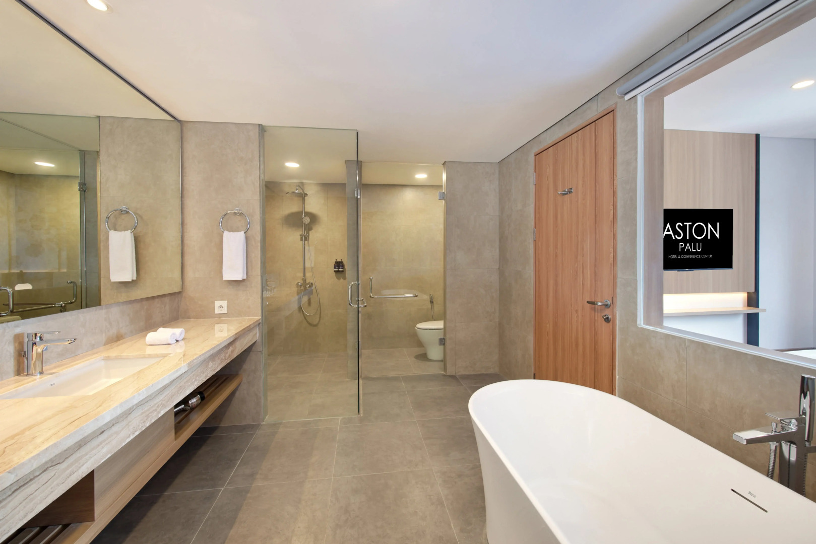 Aston Palu Hotel & Conference Center