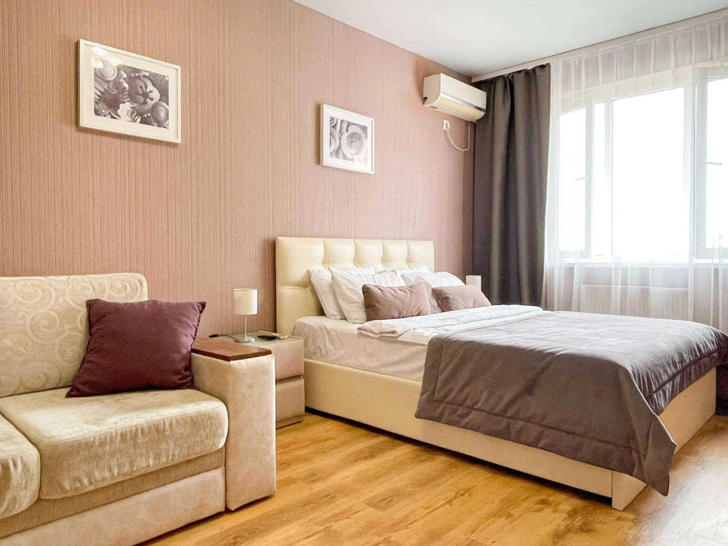 Апартаменты DreamApart (ДримАпарт) на улице Жлобы