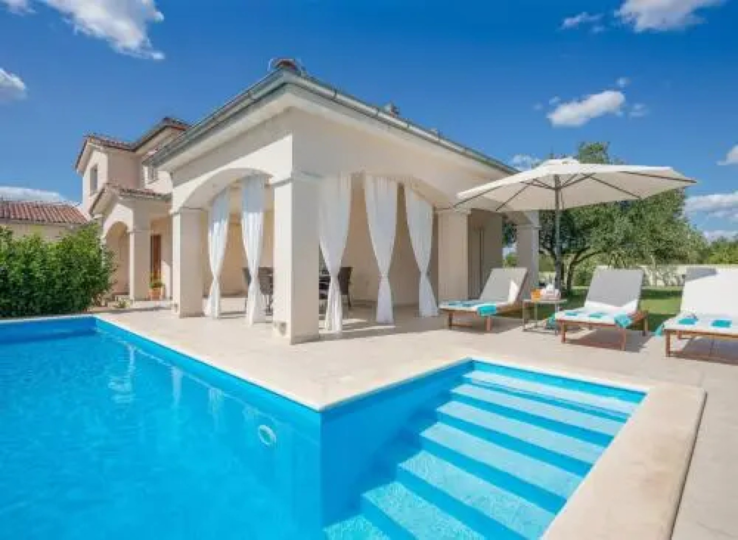 Villa Sunset Lady