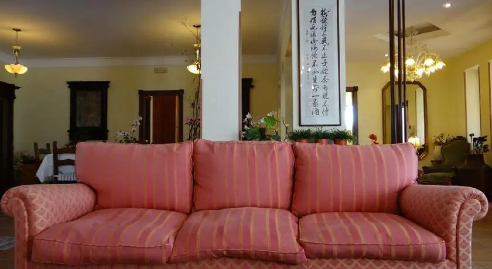 Roma Luxury Villa Suki