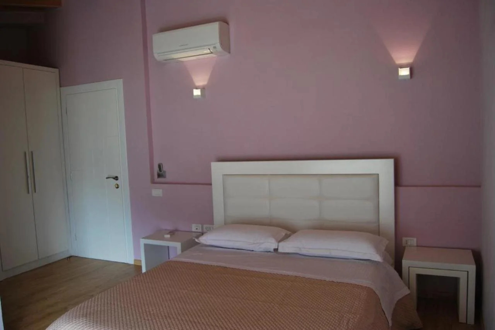 White City Hotel