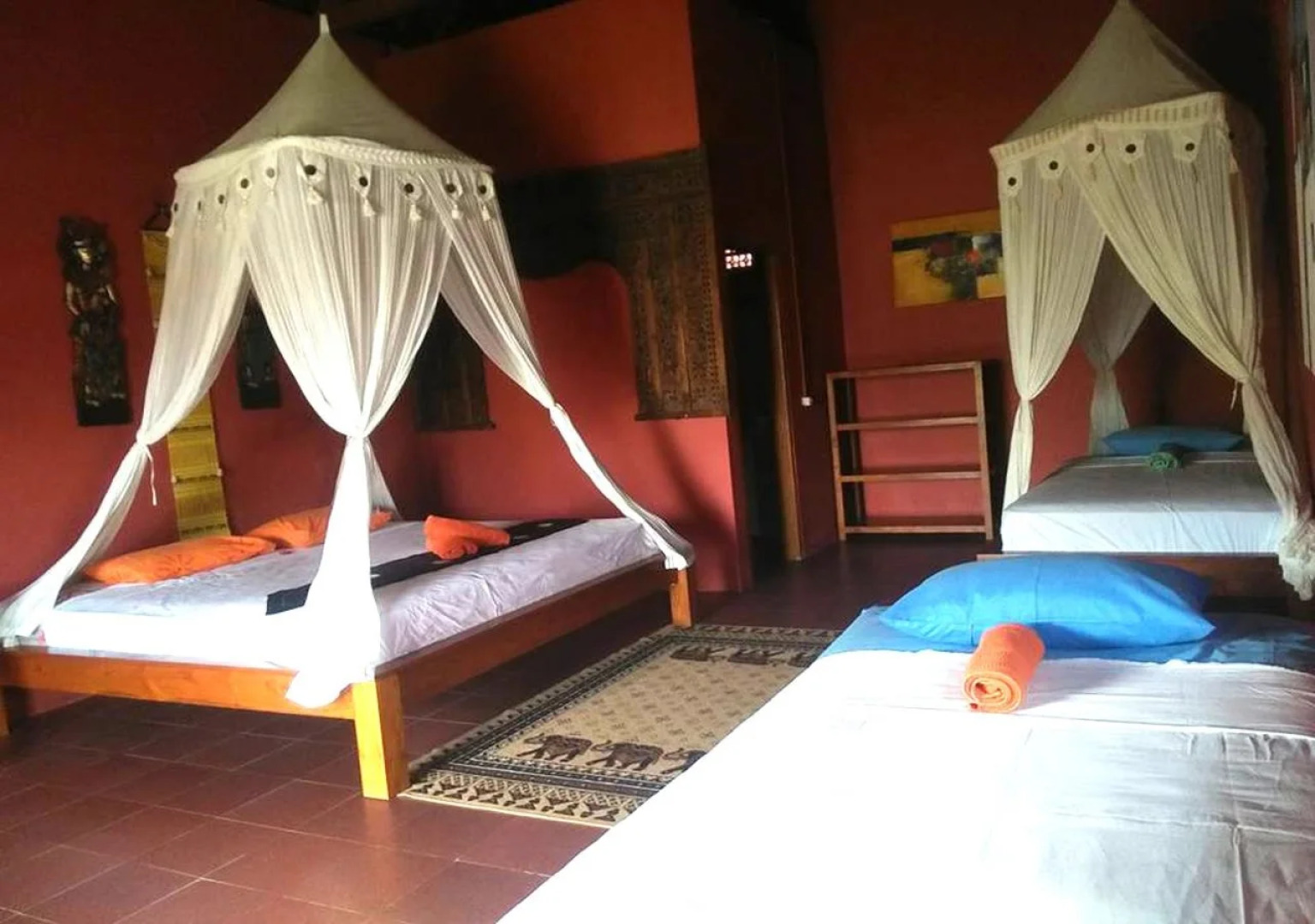 Gili Gede Island - Yut Inn Flower Paradise