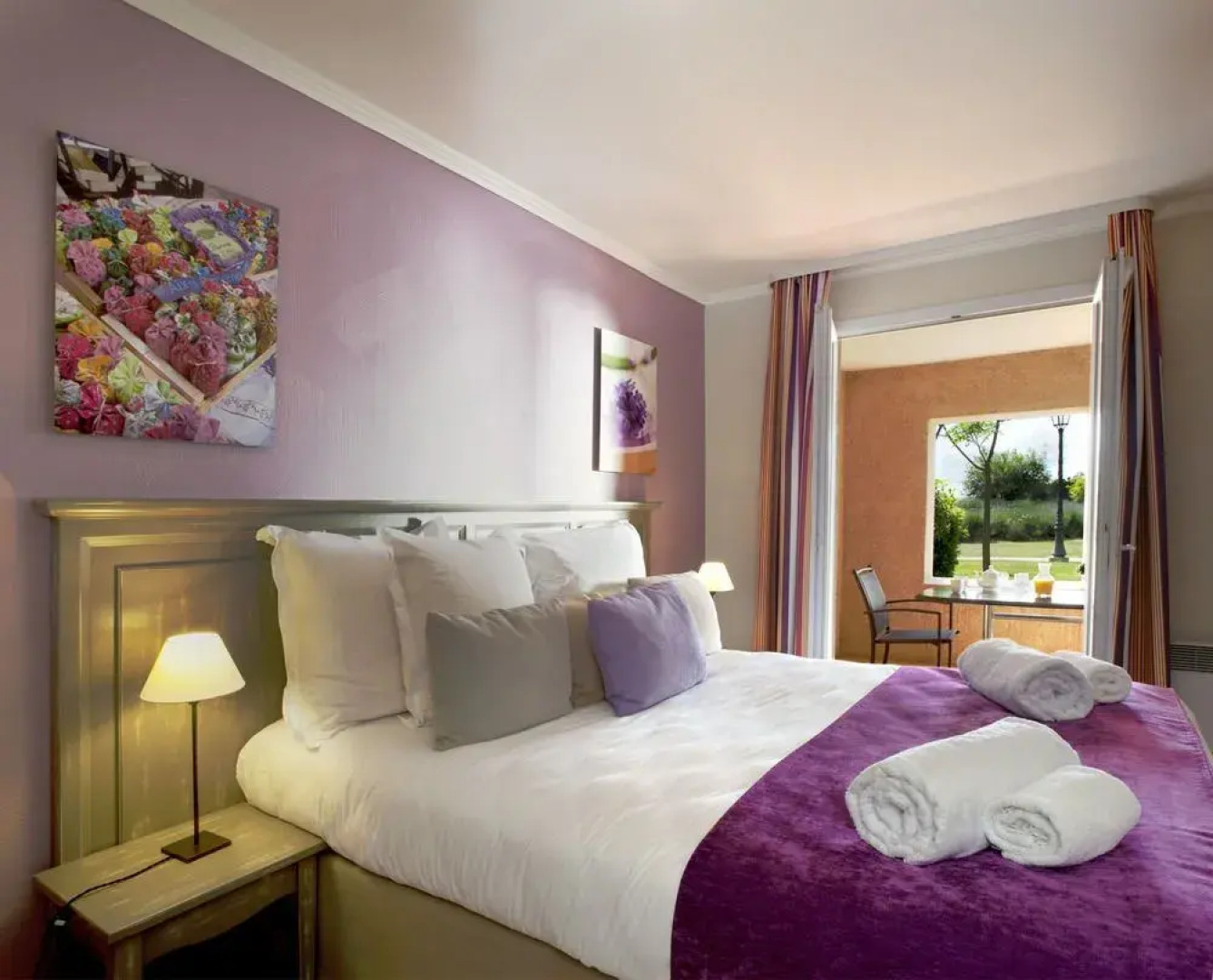 Pierre & Vacances Hotel Du Golf De Pont Royal En Provence