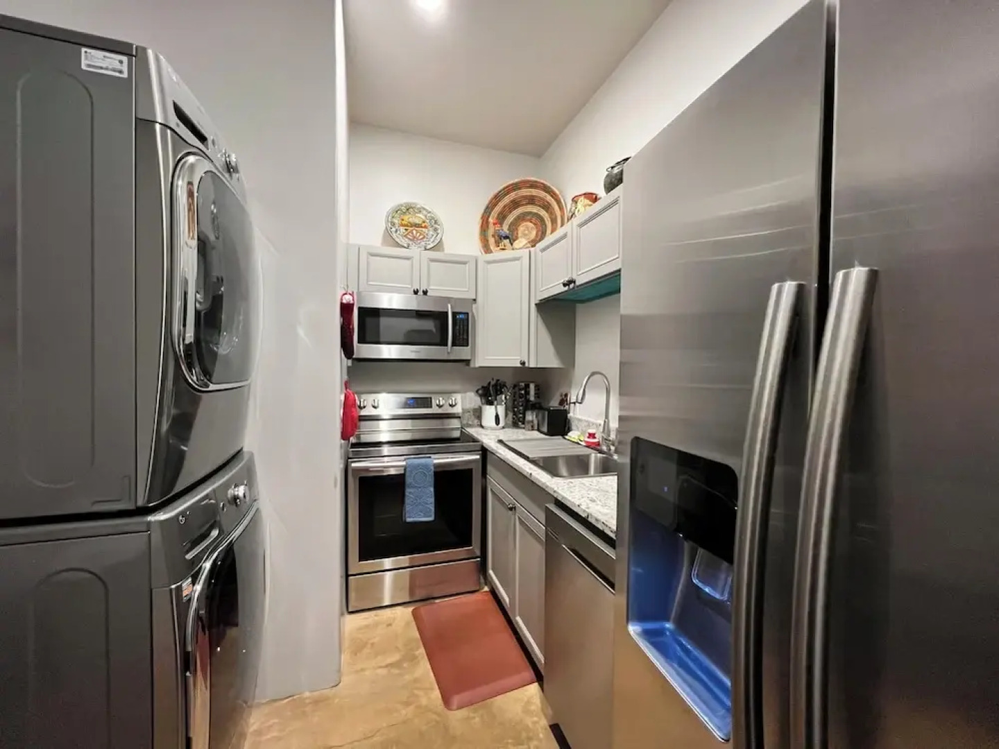 The Grand Hacienda Inn