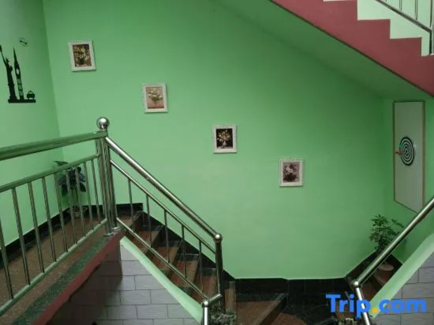 Huashanyi Loft Youth Hostel