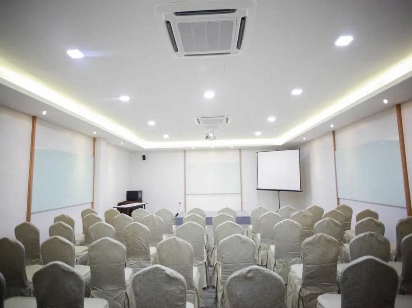 OYO Rooms Near Universiti Teknologi Malaysia