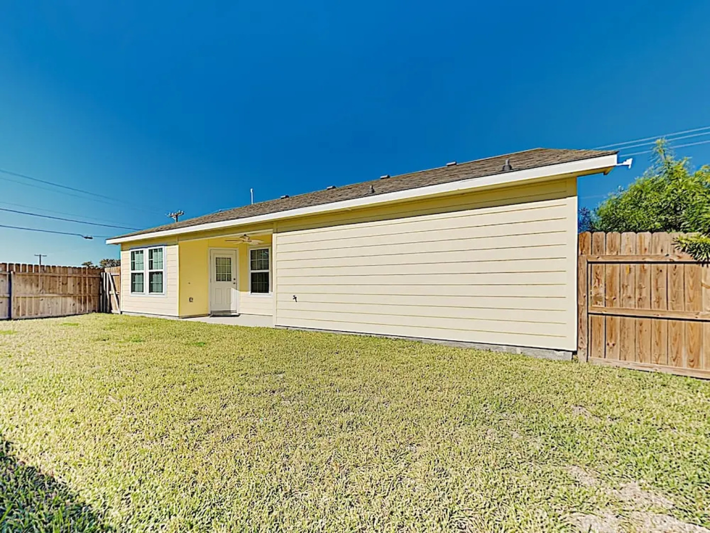 1411 Linden Home 3 Bedrooms 2 Bathrooms Home