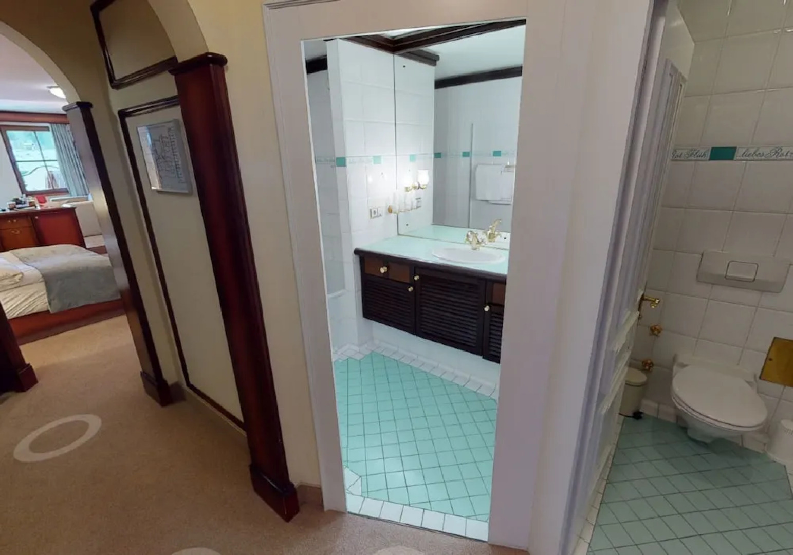 Wellnesshotel ...liebes Rot-Flüh