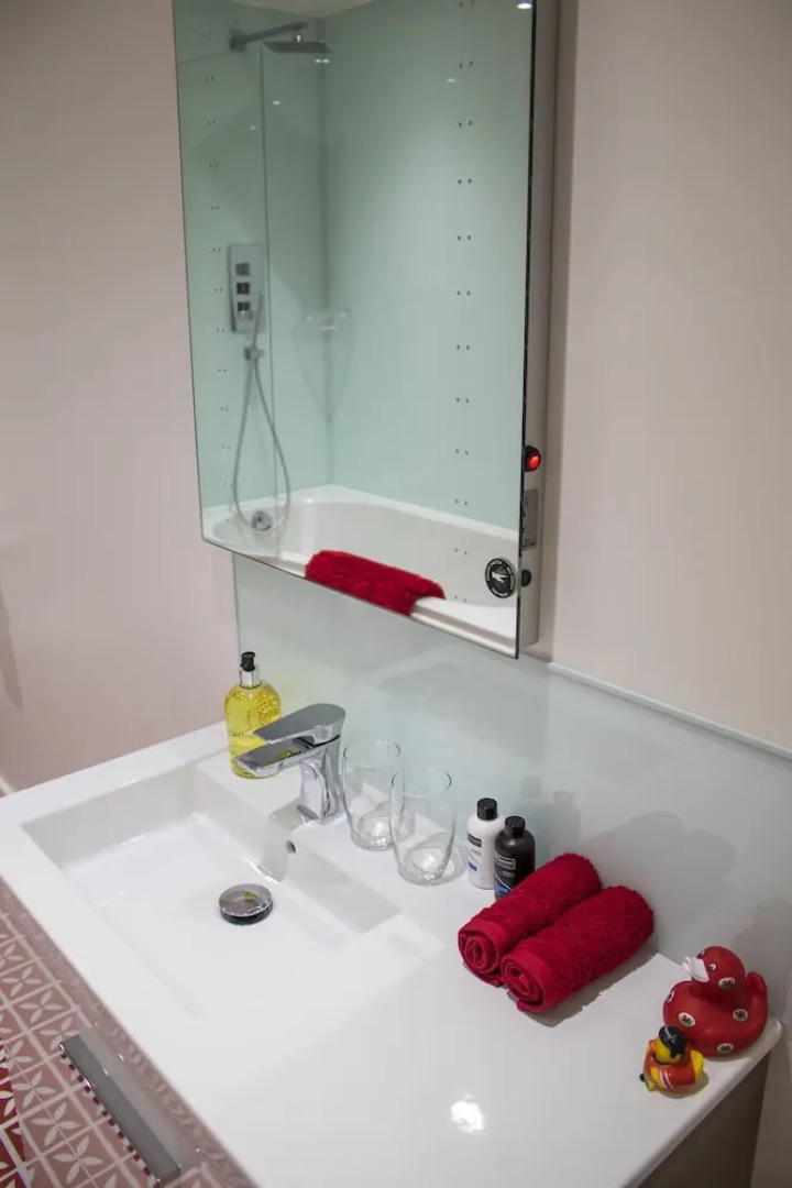 The Grange Guesthouse, Cefn-Coed