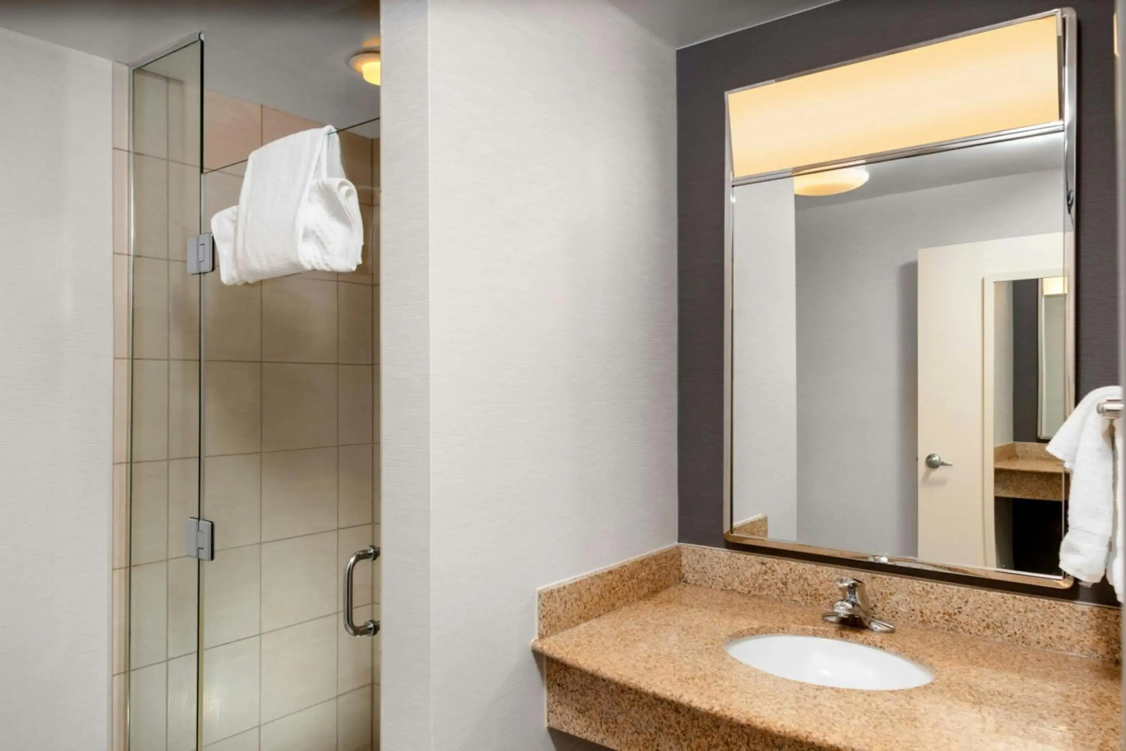 Courtyard by Marriott Pittsburgh Greensburg