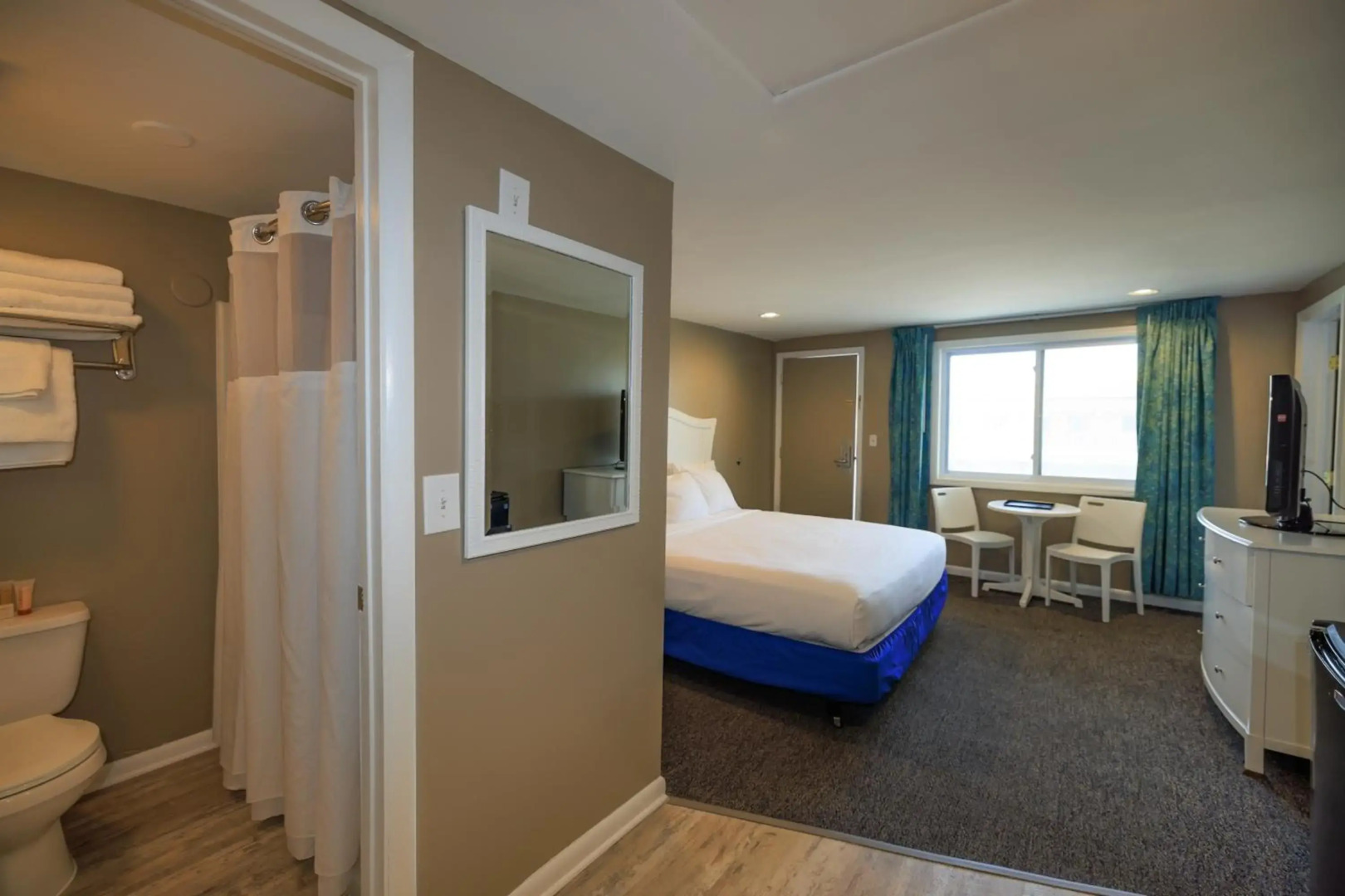 The White Sands Oceanfront Resort & Spa