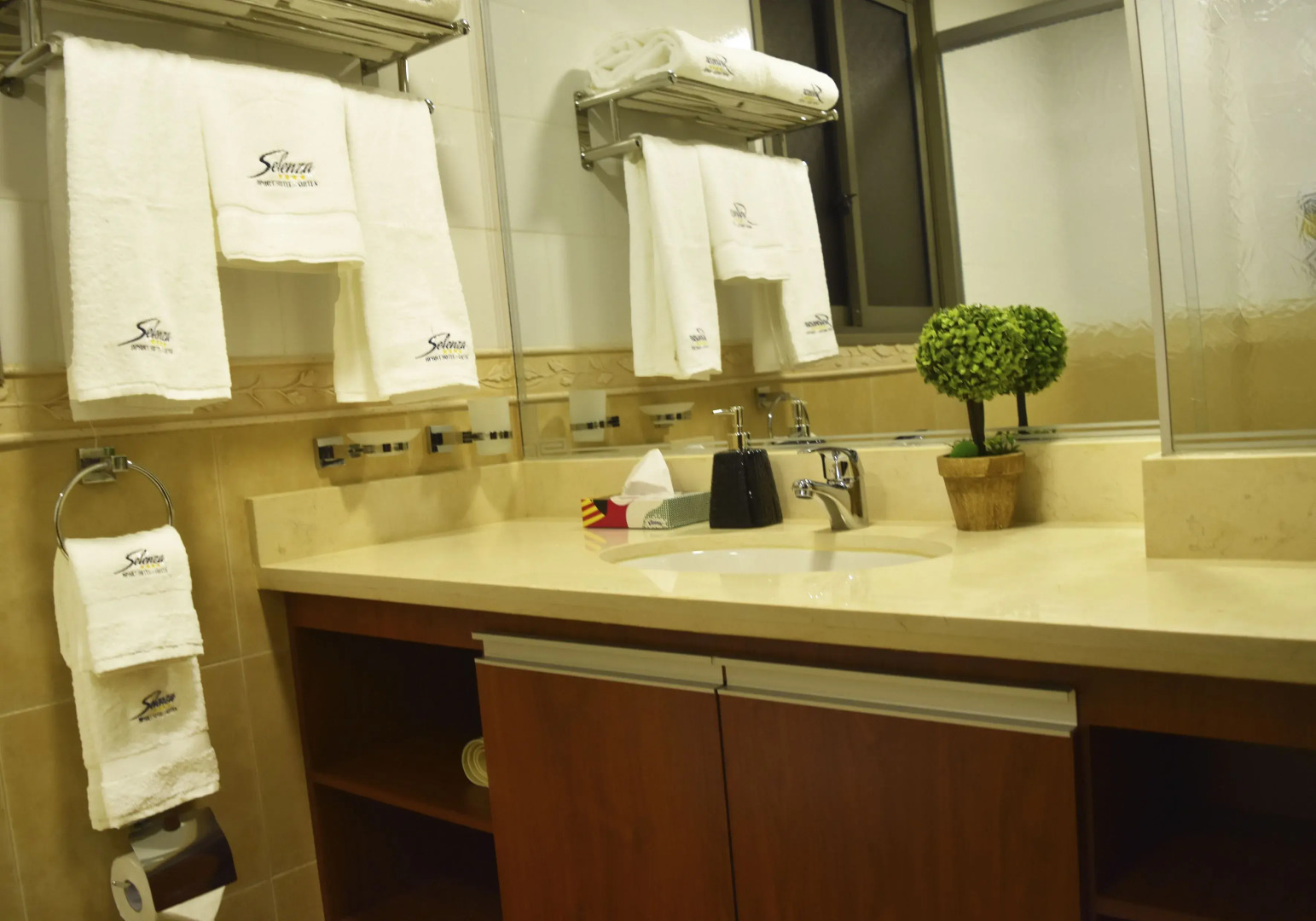 Selenza Apart Hotel