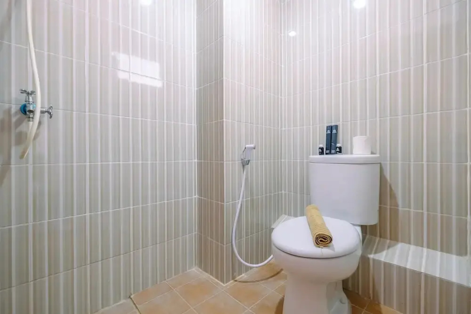 Comfort and Simply Studio Cinere Resort Apartment