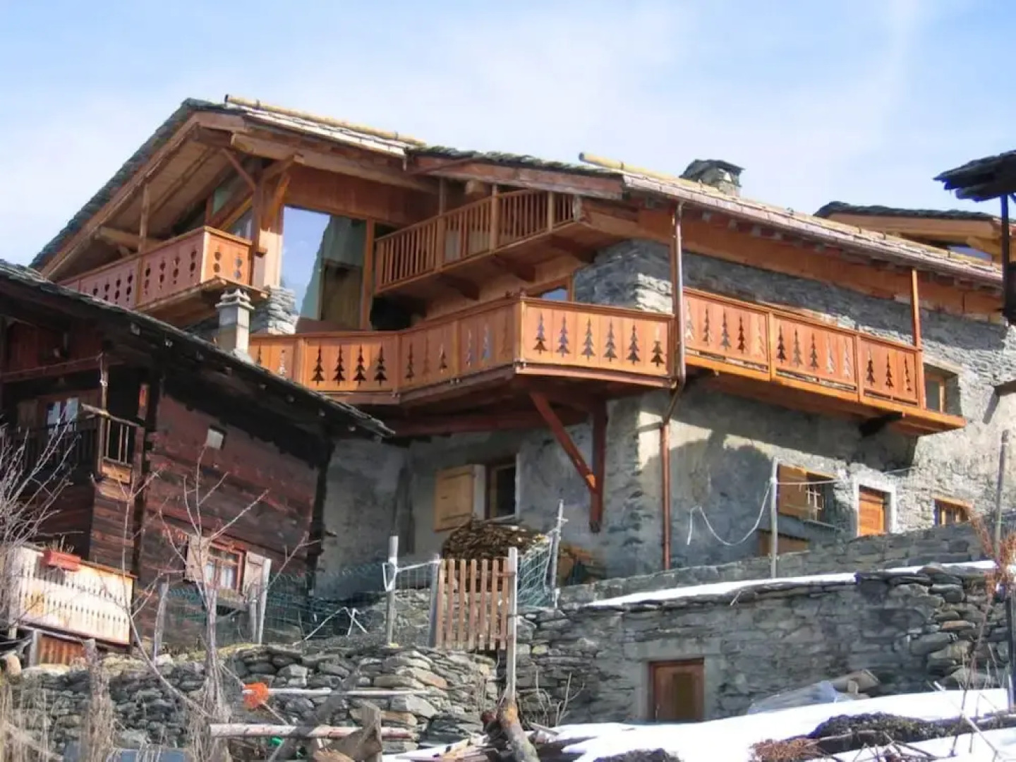 Chalet with 5 Bedrooms in Sainte-Foy-Tarentaise, with Wonderful Mountain View, Furnished Garden And Wifi