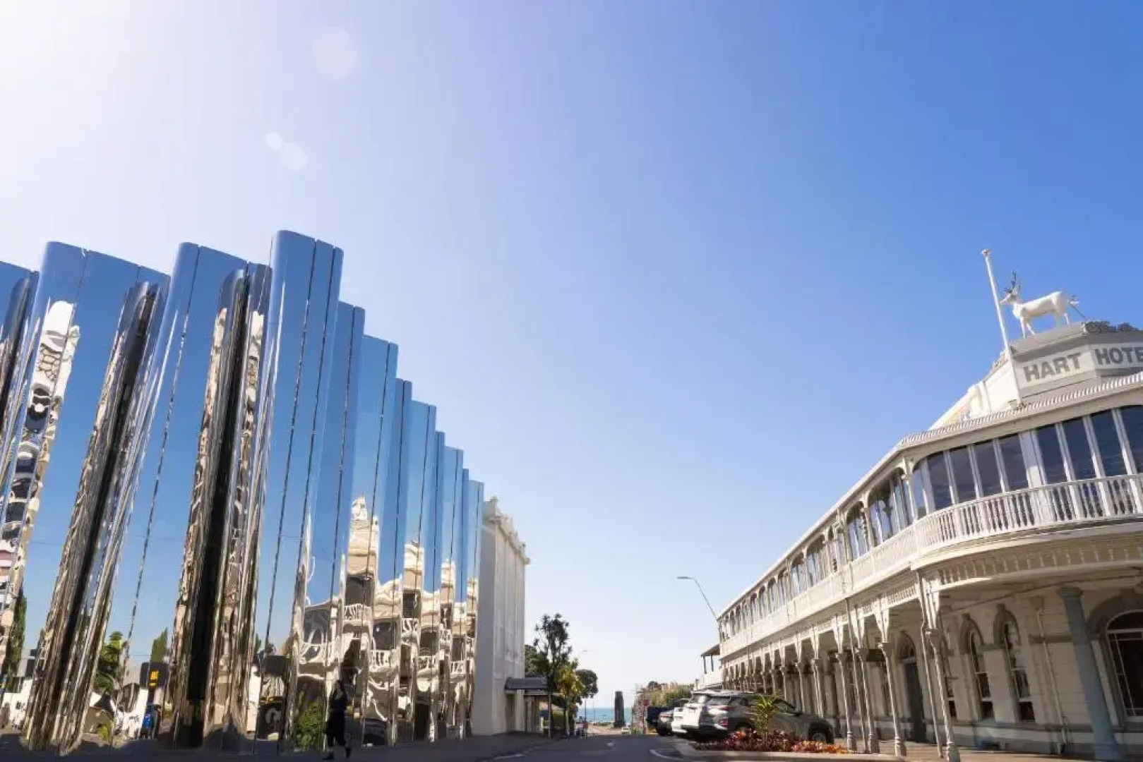 West End Precinct 2 Bedroom Apartment close to walkway and ocean