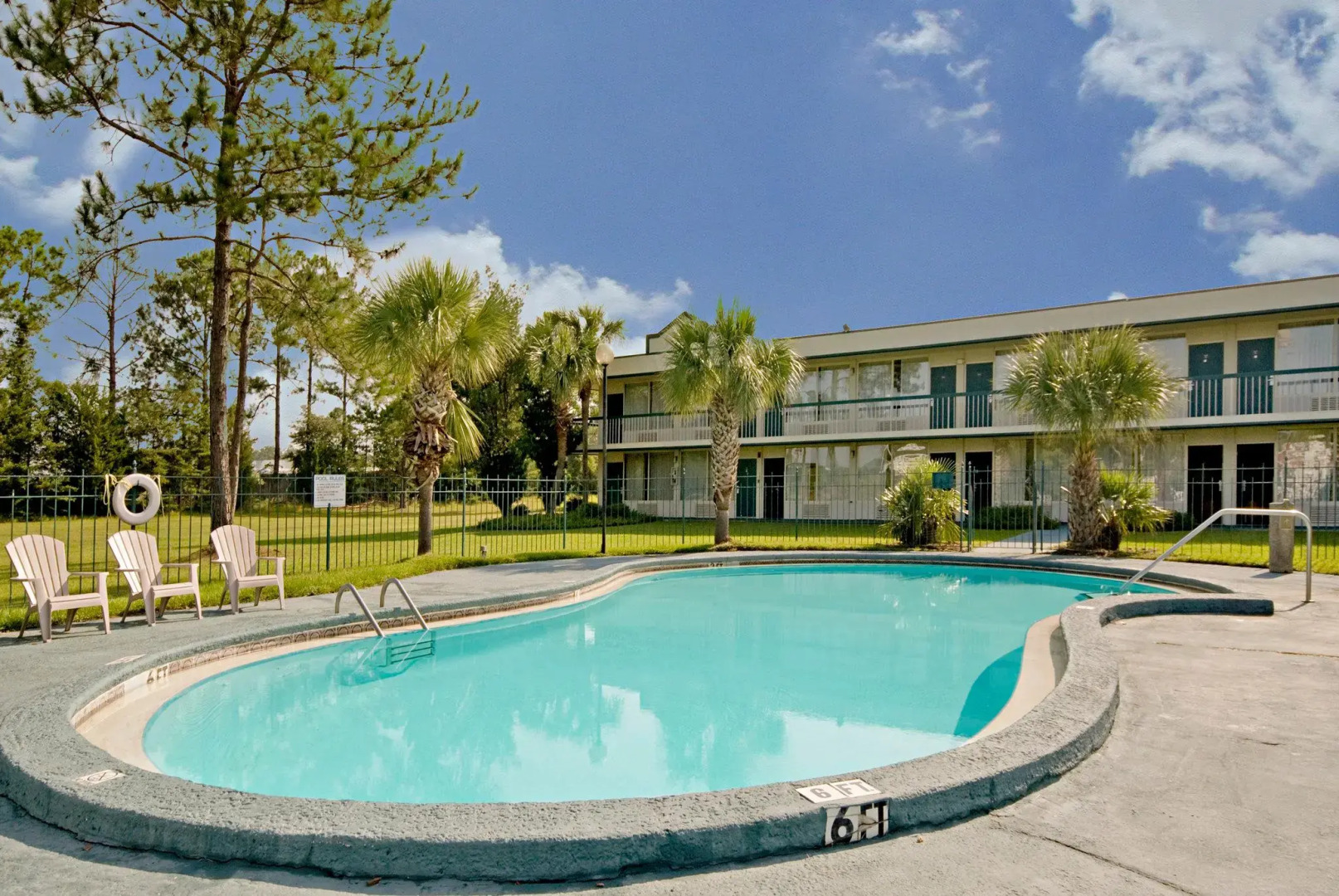 Americas Best Value Inn Marianna