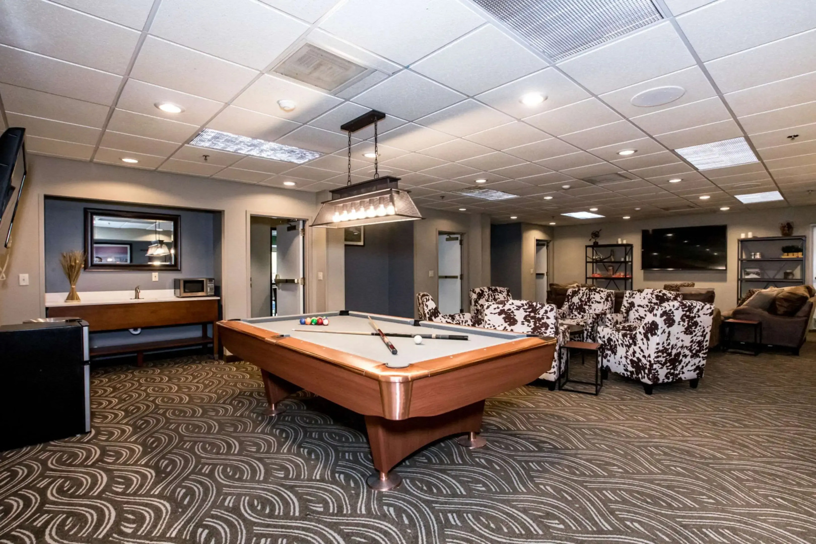 Whitefish Riverfront Hotel