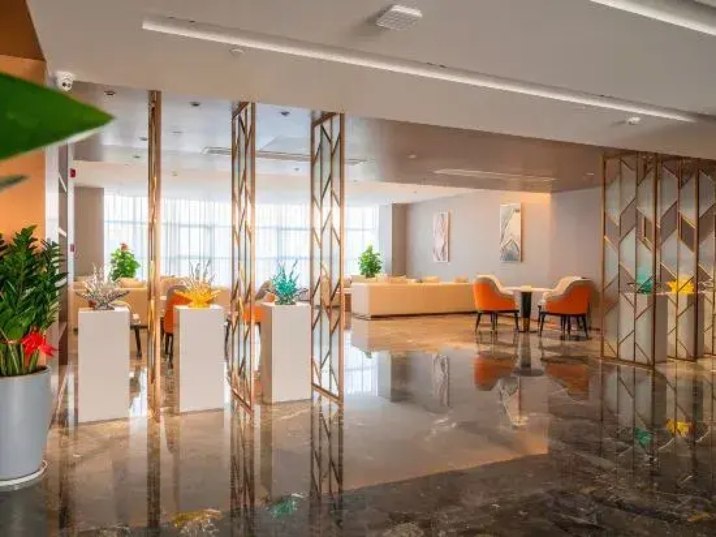 Four Seasons Hotel (Baise Dream Island Shopping Plaza)