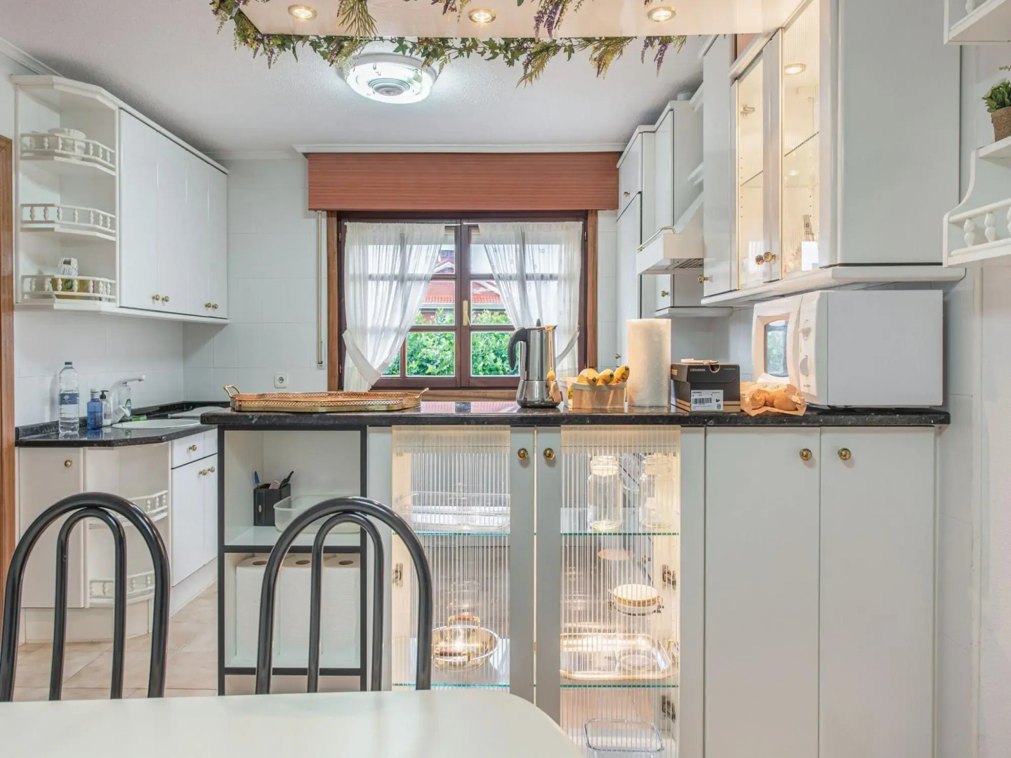 Lovely Holiday Home in Loredo a Stonethrow From the Beach & Communal Pool