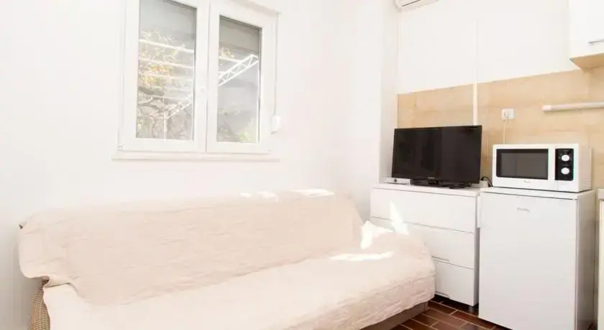 Podstrana House with garden